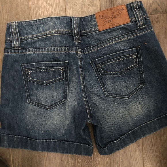 Esprit pleated denim shorts size 27 - Picture 2 of 2